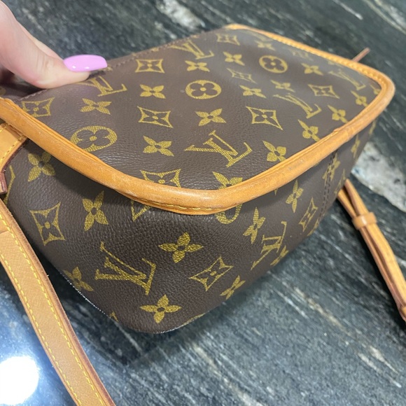 Louis Vuitton sologne purse - Picture 16 of 16